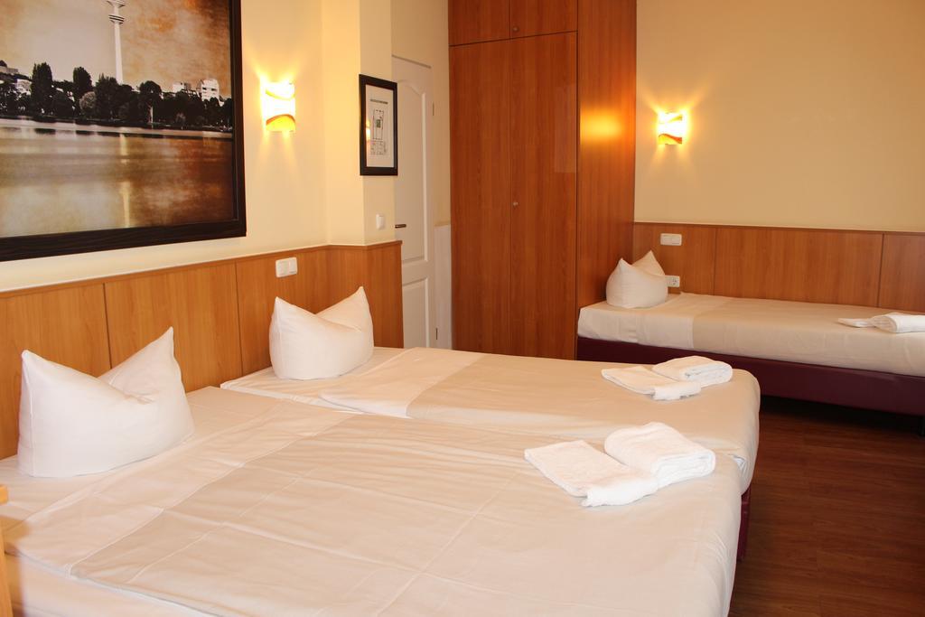 Altan Hotel Hamburgo Exterior foto